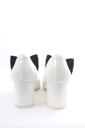 Chanel Bow-Embellished Patent Leather Mary Jane Pumps