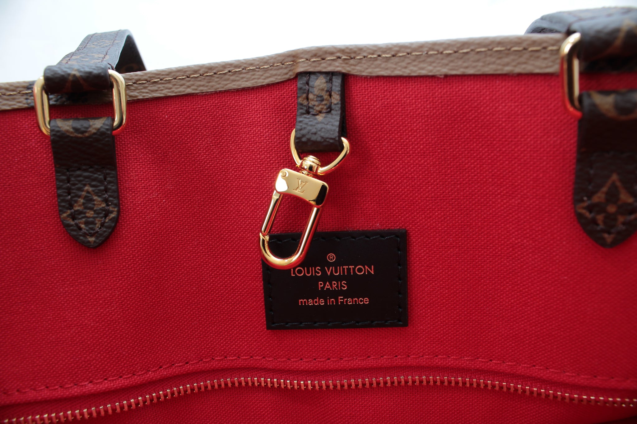 Louis Vuitton Monogram Reverse Onthego MM Bag – The Closet
