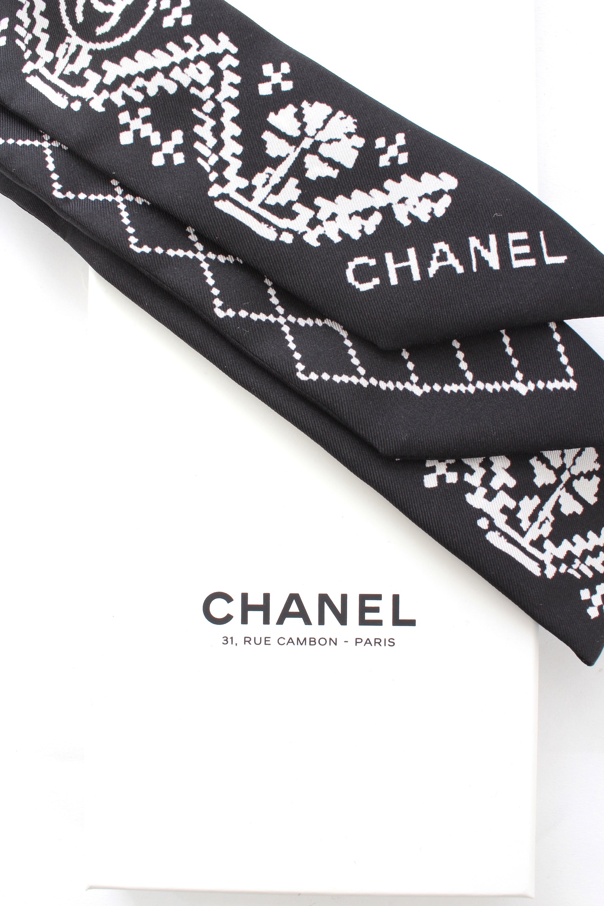 Chanel Black & White Cashmere Scarf